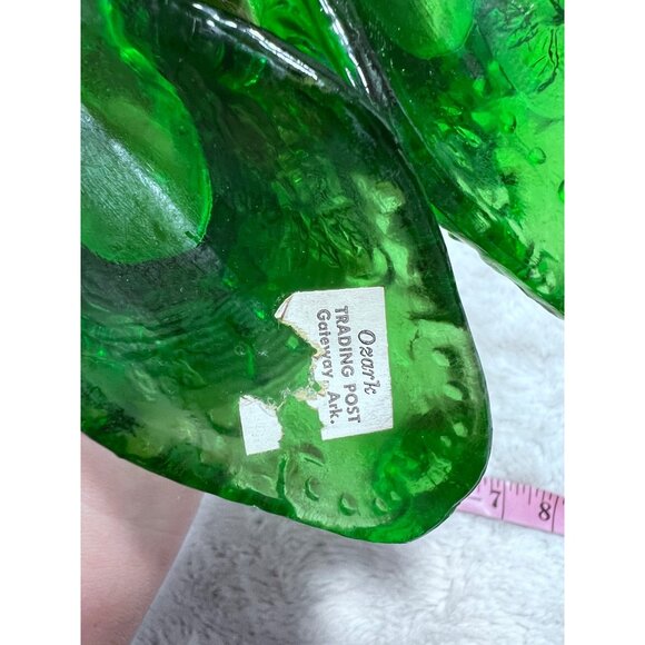 Vintage Green Glass Elf Shoe Figurines Set & Decorative Collectibles - Picture 4 of 6